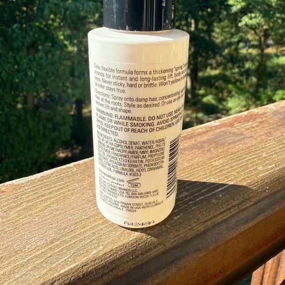 WOW Raise the Root Thicken & Lift Spray travel size - Picture 2 of 4